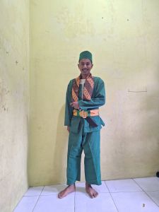 Baju Pangsi Betawi Baju Pangsi Setelan Lengkap Dengan Sabuk Peci Selendang Golokmainan Baju Pangsi