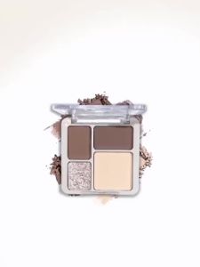 The four-color highlighter contour palette is matte and long-lasting brightening three-dimensional contours