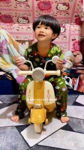 Beige Kids Push Balance Bike 1-4 Years Old Three-Wheel Balance Bike Anti-Rollover with Music and Light and Storage Function
