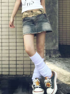 กระโปรงยีนส์สั้นทรงเอสไตล์อเมริกัน ทรงเข้ารูป ทรงย้อนยุค สไตล์ Y2K สำหรับผู้หญิง กระโปรงสั้นทรงเอสีเขียวมะกอกแบบลำลอง