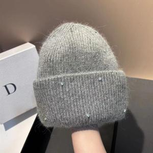 1PC New Winter Rhinestone min Knitted Hat Fashionable And Warm Rabbit Fur Ear Protection Hat Double Folded Hat