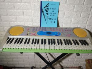 đàn organ Ca sio Lk37.+Nguồn+Chân +túi.Nhật bãi