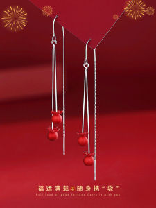 ต่างหูเงินแท้แบบใหม่สไตล์จีนสำหรับผู้หญิง ต่างหูแบบห้อยสีแดงสำหรับปีใหม่ 2026 ต่างหูแบบจีนกลางแจ้ง