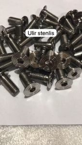 Baut Cakram Twotone Universal Panjang 2Cm Baut Piringan All Motor Twotone Import Thailand Untuk Motor Yamaha Suzuki Kawasaki Honda