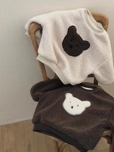 เสื้อสเวตเตอร์แขนยาวบุขนแกะหนาสำหรับเด็กผู้ชายและเด็กผู้หญิง ฤดูหนาวปี 2025 ฤดูใบไม้ร่วง เสื้อคลุมกันหนาวแบบสวมหัวลายการ์ตูนสำหรับเด็ก เสื้อคลุมเด็ก