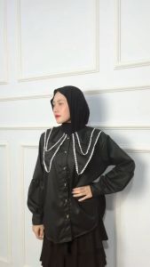 Blouse Clarissa: Kemeja Premium Wanita Kerah Renda & Atasan Wanita Catoon