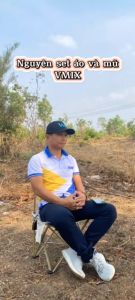 Áo Polo là mẫu áo sử dụng chất liệu thun được thiết kế với phần cổ gập hoặc cổ trụ .Mẫu áo thun polo giúp mang lại vẻ đẹp trẻ trung thanh lịch và sang trọng với chất liệu thoáng mát thấm hút mồ hôi tốt.