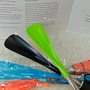 Long Handle 29cm-70cm Telescoping Metal Portable Long Handle Shoe Horn for Men Women Kids Shoes