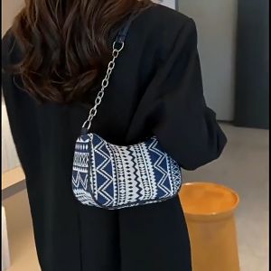 Perfectwear Jamela Canvas Armpit Small Square Bag Street Trend Simple and Fashionable Shoulder Cresent Bag Embroidered