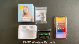 พร้อมจอแสดงผล LED และแบตเตอรี่อายุการใช้งานยาวนานหูฟังบลูทูธไร้สาย