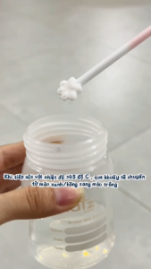 Que khuấy sữa silicon Babuu hình Gấu đổi màu theo nhiệt độ cho bé Bebi123shop