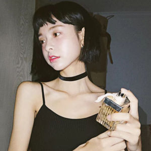 Elegant Black Velvet Necklace with Lockbone Design for Women Fashionable and Luxurious Feeling Winter Accessory by Inchoker