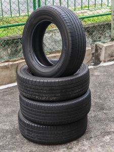 Bridgestone Alenza BluEarth XR AE61 2 piece and Bridgestone Alenza 2 piece 215/65R16 for sale Date code 2221