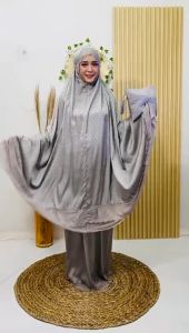 Mukena Traveling Rubia & Uragiri Silk Premium: Desain Modern & Berkualitas Tinggi
