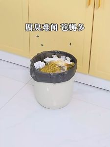 READY STOCK Kitchen Drawstring Garbage Bag Herbal Smoke Handheld Breakpoint Plastic Rubbish Bag 笛本艾草香熏塑料垃圾袋 {1 Roll 100pcs }