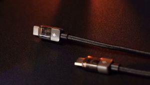 Mcdodo CA-2840 Kabel Data Transparan Type C to Type C Auto Power Off