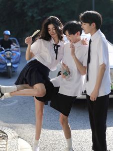 ชุดนักเรียนสูทแขนสั้นฤดูร้อน JK สำหรับนักเรียนมัธยมปลายและมัธยมต้น ชุดนักเรียนฤดูร้อน เสื้อเชิ้ตลายทางสไตล์ญี่ปุ่น