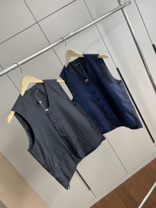 Comfortable Brit Style Mens Casual Lightweight Vest Jacket Autumn Fashion Trend Standard Fit V-neck Youth Popular Scene