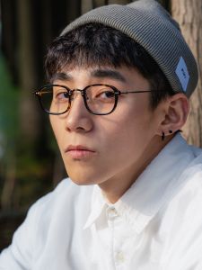 Enson9แว่นตากรอบสี่เหลี่ยมขนาดเล็กแบบแผ่นคุณภาพสูงสไตล์ญี่ปุ่นกรอบแว่นไทเทเนียมแท้น้ำหนักเบาพิเศษสามารถใส่กับเลนส์สายตาสั้นได้สำหรับผู้ชายและผู้หญิง