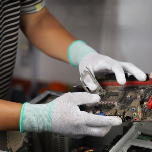 Terrain Kun | Anti-static Gloves for Cleanroom Use PU Carbon Fiber Coated Anti-slip Breathable