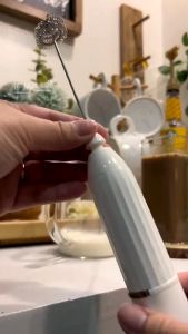 (Ready Stock)  Coffee Latte Art Electronic Milk Frother Hand Whisk Battery Operated Mini Blender Kitchen Egg Beater打蛋器 攪拌器