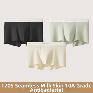 Antibacterial Seamless Ice Silk Mens Boxer Shorts