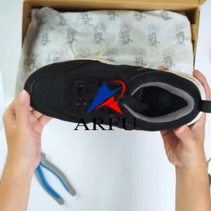 Sepatu Sneakers Hitam Putih Anti Tusukan: Pilihan Terbaik untuk Keamanan & Kenyamanan