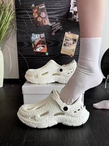 DAHONGNIANDAI | Non-slip Odor-Resistant Breathable Clog Shoes for Men