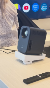 (NEW) Xiaomi Smart Projector L1/L1 Pro โปรเจคเตอร์ 200 ISO ลูเมน 1080P HD Projector พื้นที่เก็บข้อมูลขนาดใหญ่ 2 + 16GB