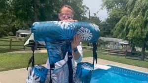 Ghế Bơi 1 võng bơm hơi tựa lưng có thể điều chỉnh di động và gia cố rất thích hợp cho các bữa tiệc nước mùa hè