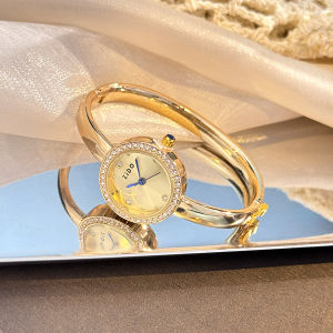 นาฬิกาข้อมือสตรีสายรัดข้อมือแบบเปิดได้นาฬิกาผู้หญิงดูแบบวงกลมหรูกันน้ำได้ทุกวันไม่ซีด