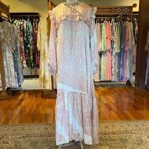 Zahira Dress by Dian Pelangi LIMITED EDITION Busana Muslim Baju Maxi Gamis Abaya Kaftan Gaun Busui Pesta Pernikahan Kondangan Lebaran Casual Formal Wanita Hijaber Cantik Anggun Modis Modern Simple Elegan Mewah Model Korea Terbaru Motif Batik Kekinian