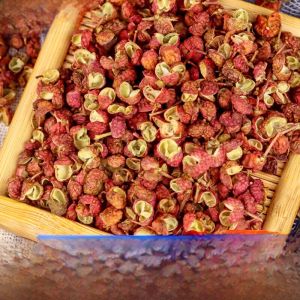 Sichuan Da HongPao Peppercorns 500g Dry Goods Han Yuan Red Peppercorns Grindable Powder Edible Large Spice Fragrant Seasoning