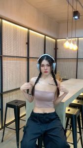 🌈MesubShop🌈 เสื้อเกาะอก ผ้าเรย่อนอย่างดี ทรงรัดรูป 😋 ใส่แต่งแมตช์ง่ายม้าก ตัวเดียวคือจบ ผ้าไม่ร้อนไม่คันค่า รุ่น 1112