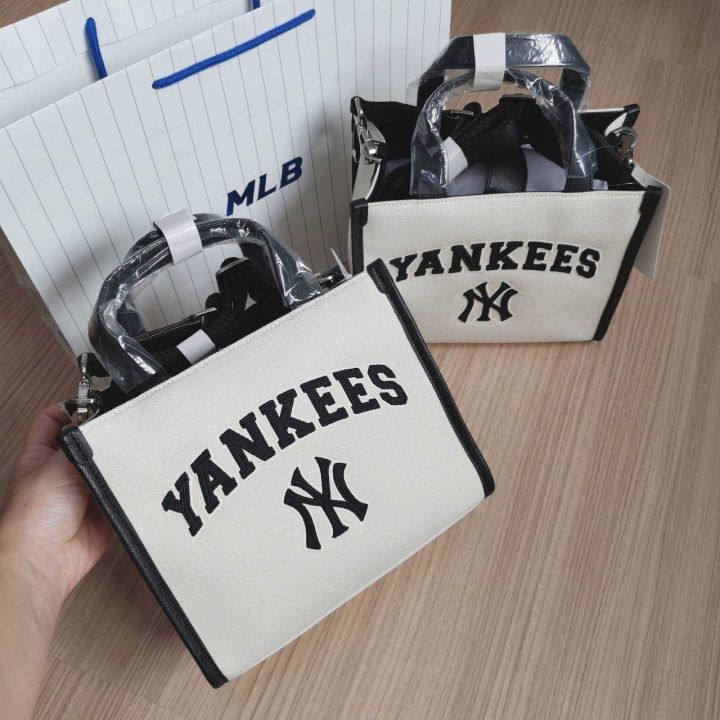 🖤แท้ 💯%🖤 กระเป๋า MLB Varsity basic canvas mini tote bag