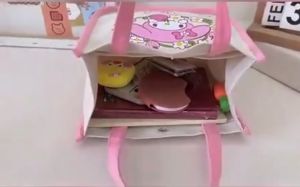 !!กระเป๋าถือ มี 2 สีสวยๆ ข้างในมีช่องใส่บัตร สไตล์เกาหลี กระเป๋าผ้า 9.5*5*9นิ้ว