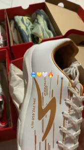 Sepatu Futsal Specs Lightspeed Reborn Warna-Warni untuk Pria Dewasa - Nyaman & Tahan Lama