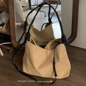 Meat Blogger Recommend ~ Retro Suede Large Capacity Bag Autumn and Winter Contrast Color Shoulder Crossbody Tote Bucket Bag