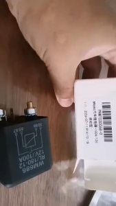 [COD]12V 100Amp 4-Pin Heavy Duty ON/OFF Switch Split Charge Relay For Auto Boat Van Black - intl