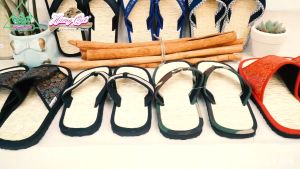 Dép chiếu Hương Quế DCQ-24 với kiểu quai chắc chắn đem lại vẻ khỏe mạnh và lịch lãm