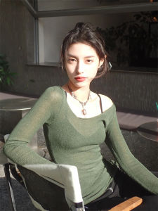 เสื้อสเวตเตอร์ถักแขนยาวคอตั้งทรงเข้ารูปสไตล์เกาหลีสำหรับผู้หญิงในฤดูใบไม้ร่วง เสื้อคลุมกันหนาวแบบสวมหัว