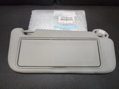 ของแท้ บังแดด YARIS ATIV 2022 ข้างขวา RH สีเทา มีกระจก ใส่กับ โตโยต้ายารีส YARIS ATIV ปี 2022-2024 TOYOTA YARIS Genuine parts