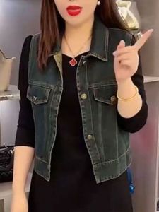 เสื้อกั๊กยีนส์ทรงหลวมสไตล์ย้อนยุคสำหรับผู้หญิง ฤดูใบไม้ร่วง 2025 ใหม่ ลดอายุ ลำลอง กระชับสัดส่วน เสื้อกั๊ก เสื้อคลุมกันหนาว