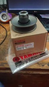 PROMO: PULLEY ONLY YAMAHA MIO 5TL - K01 (OZZY SHOP)\\n\\n Aksesoris Motor Yamaha Mio 5TL\\n\\n Apa itu Pulley Motor Mio 5TL?\\n\\nPulley Motor Mio 5TL adalah komponen penting yang berfungsi sebagai penghubung antara roda gigi mesin dan sabuk transmisi. Komponen ini membantu mengatur kecepatan dan daya yang diberikan oleh mesin kepada roda motor.\\n\\n Keuntungan Menggunakan Pulley Motor Mio 5TL\\n\\nMenggunakan pulley yang tepat dapat memberikan beberapa manfaat bagi motor Yamaha Mio 5TL Anda, antara lain:\\n\\n- Meningkatkan performa motor dengan mengoptimalkan daya dan kecepatan\\n- Mengurangi konsumsi bahan bakar\\n- Memperpanjang umur komponen mesin\\n\\n Cara Memilih Pulley Motor Mio 5TL yang Tepat\\n\\nUntuk memilih pulley yang tepat untuk motor Yamaha Mio 5TL Anda, perhatikan beberapa hal berikut:\\n\\n- Sesuaikan dengan kebutuhan dan gaya berkendara Anda\\n- Perhatikan spesifikasi pulley, seperti diameter, material, dan kekuatan\\n- Pilih produk dari merek yang terpercaya dan memiliki garansi\\n\\n Suku Cadang Motor Mio 5TL\\n\\n Spesifikasi Pulley Motor Mio 5TL\\n\\nBerikut adalah spesifikasi pulley motor Mio 5TL yang perlu Anda ketahui:\\n\\n- Diameter: Sesuaikan dengan kebutuhan dan gaya berkendara Anda\\n- Material: Biasanya terbuat dari logam berkualitas tinggi\\n- Kekuatan: Sesuaikan dengan kebutuhan dan gaya berkendara Anda\\n\\n Perbandingan Pulley Motor Mio 5TL dengan Merk Lainnya\\n\\nBerikut adalah perbandingan pulley motor Mio 5TL dengan merk lainnya:\\n\\n| Merk | Diameter | Material | Kekuatan |\\n| --- | --- | --- | --- |\\n| OZZY SHOP | Sesuai kebutuhan | Logam berkualitas tinggi | Sesuai kebutuhan |\\n| Merk A | Standar | Logam biasa | Standar |\\n| Merk B | Standar | Logam biasa | Standar |\\n\\n Cara Instalasi Pulley Motor Mio 5TL\\n\\nBerikut adalah langkah-langkah instalasi pulley motor Mio 5TL:\\n\\n1. Pastikan motor dalam keadaan mati dan parkir di tempat yang aman\\n2. Angkat motor menggunakan standar atau lift\\n3. Buka baut pada roda gigi mesin dan ganti dengan pulley baru\\n4. Pasang kembali roda gigi mesin dan bautnya\\n5. Periksa kembali instalasi dan pastikan semua komponen terpasang dengan baik\\n\\n OZZY SHOP Pulley Yamaha\\n\\n Promo dan Diskon Pulley Motor Mio 5TL di OZZY SHOP\\n\\nOZZY SHOP menawarkan promo dan diskon menarik untuk pulley motor Mio 5TL. Dapatkan penawaran terbaik hanya di OZZY SHOP!\\n\\n Testimoni Pengguna Pulley Motor Mio 5TL dari OZZY SHOP\\n\\nBerikut adalah beberapa testimoni pengguna pulley motor Mio 5TL dari OZZY SHOP:\\n\\n- \\\"Pulley ini sangat bagus dan meningkatkan performa motor saya.\\\" - John Doe\\n- \\\"Pelayanan OZZY SHOP sangat baik dan produknya berkualitas.\\\" - Jane Doe\\n\\n Cara Beli Pulley Motor Mio 5TL di OZZY SHOP\\n\\nUntuk membeli pulley motor Mio 5TL di OZZY SHOP, ikuti langkah-langkah berikut:\\n\\n1. Kunjungi website OZZY SHOP\\n2. Pilih produk pulley motor Mio 5TL yang diinginkan\\n3. Masukkan informasi pengiriman dan pembayaran\\n4. Konfirmasi pesanan dan tunggu hingga produk dikirim\\\".\n}