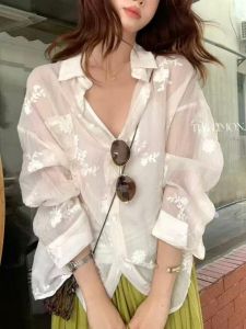 CHOEFULYN | Áo Dài Tay Chống Nắng Thêu Mẫu Quả Mận Pháp Form Rộng Giúp Gọn Gàng