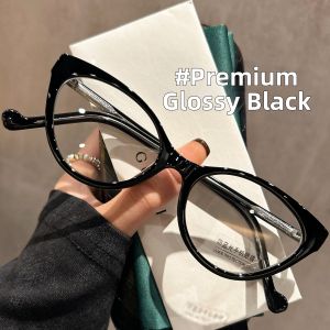 Schever | Near Vision Small Face Design Cat Eye Glasses Amber Horn Pattern