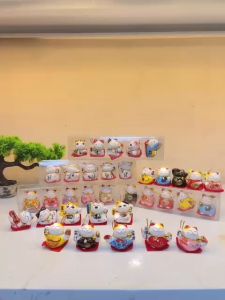 Set 5 mèo thần tài thảm đỏ Ngũ phúc lâm môn 7 mẫu