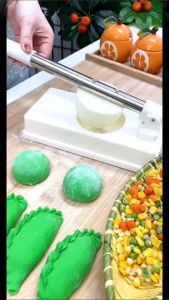 Plastic Pressing Dumpling Skin Wrapper Mould Dough Press Maker Sweet Green Rice Balls Skin Molds Kitchen DIY Accessories
