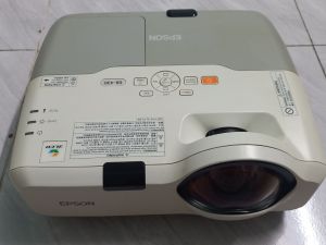 Máy chiếu gần epson eb 430 mới 93%