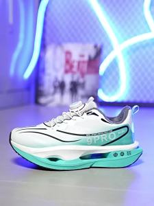 Insulated Waterproof Boys Sports Shoes